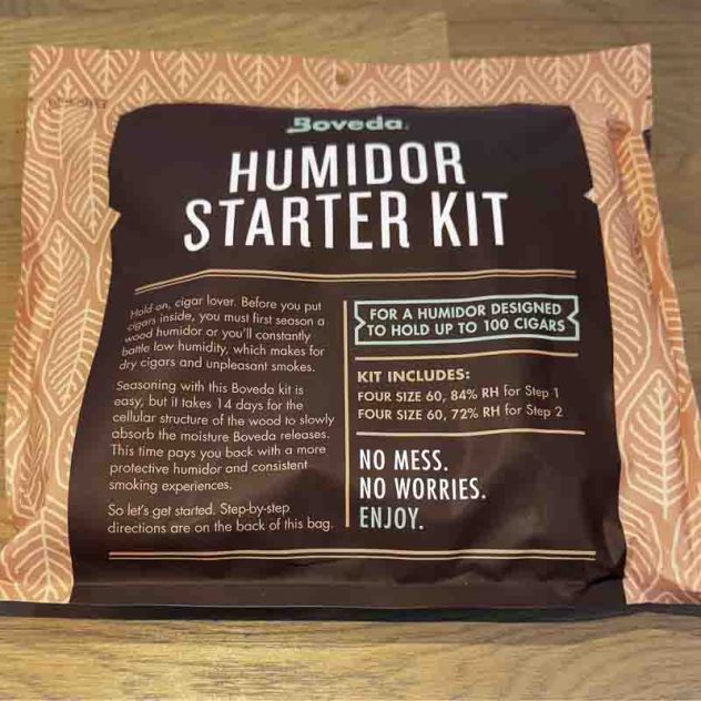 een kit met boveda bevochtigingszakjes